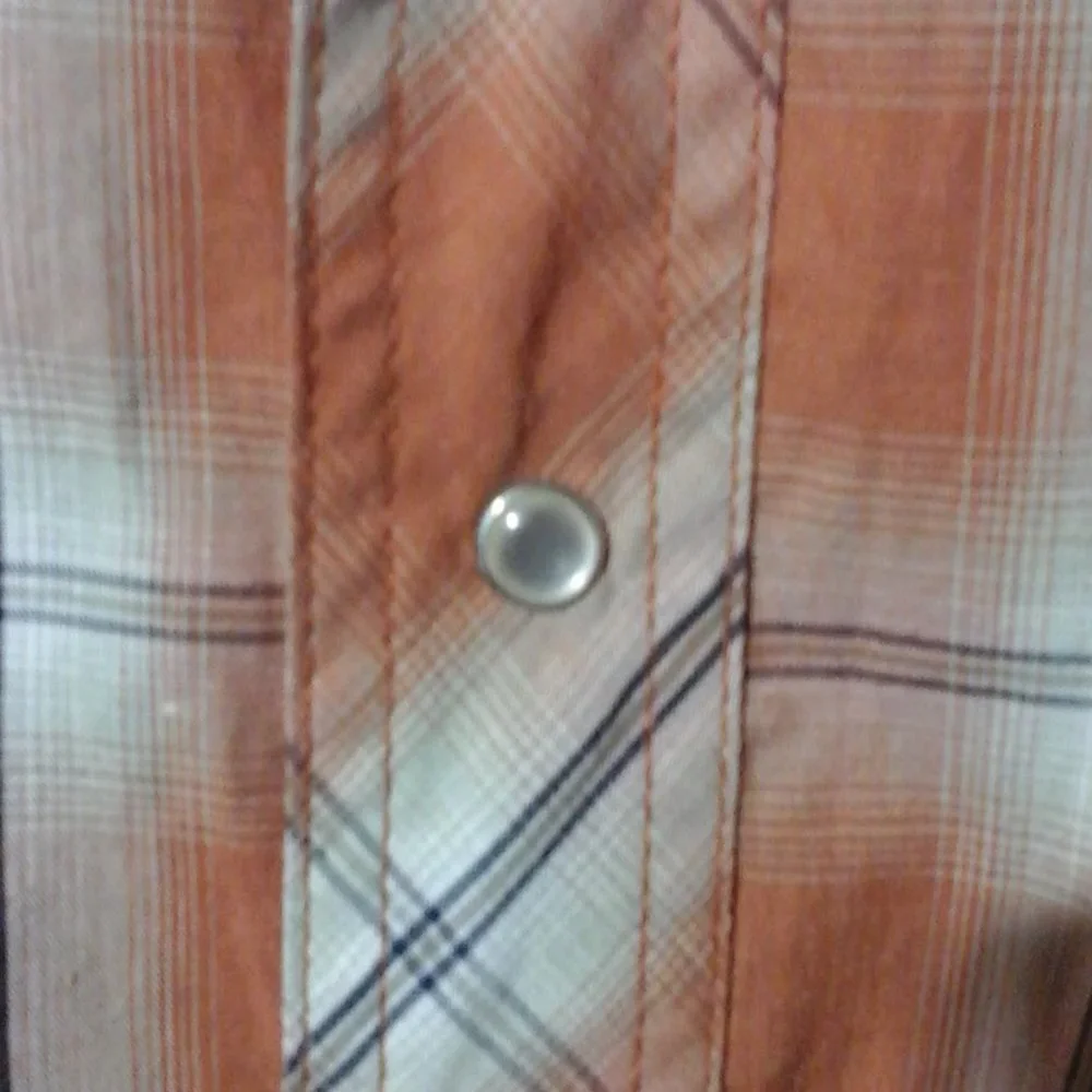 Wrangler long sleeve button up​​ - Picture 5 of 8